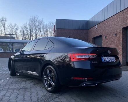 Черный Шкода Суперб, объемом двигателя 1.97 л и пробегом 110 тыс. км за 29499 $, фото 3 на Automoto.ua