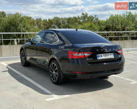 Черный Шкода Суперб, объемом двигателя 1.97 л и пробегом 80 тыс. км за 32999 $, фото 3 на Automoto.ua