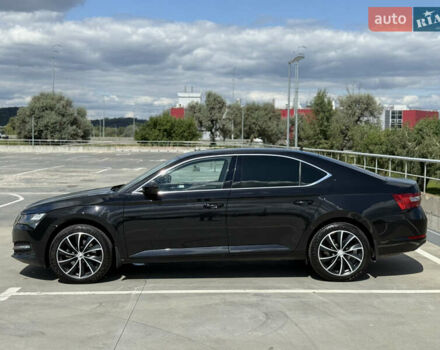 Черный Шкода Суперб, объемом двигателя 1.97 л и пробегом 80 тыс. км за 32999 $, фото 5 на Automoto.ua