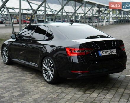 Черный Шкода Суперб, объемом двигателя 1.97 л и пробегом 127 тыс. км за 31600 $, фото 2 на Automoto.ua