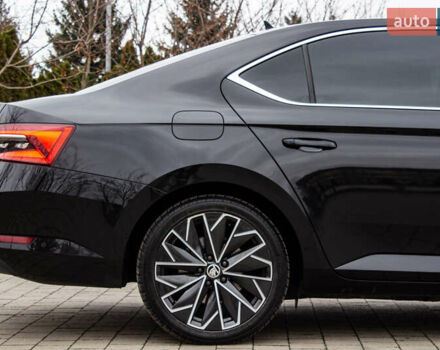 Черный Шкода Суперб, объемом двигателя 1.97 л и пробегом 172 тыс. км за 28100 $, фото 5 на Automoto.ua