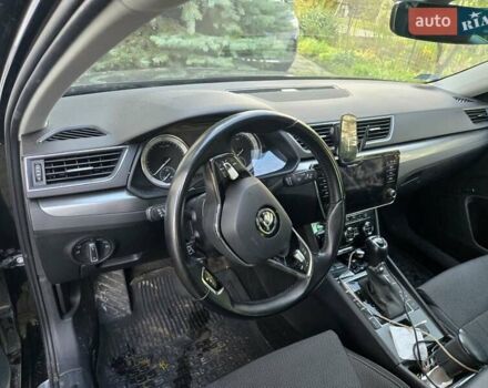 Черный Шкода Суперб, объемом двигателя 1.97 л и пробегом 138 тыс. км за 31000 $, фото 3 на Automoto.ua