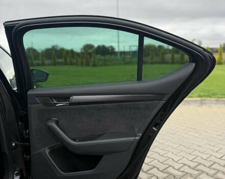 Чорний Шкода Суперб, об'ємом двигуна 2 л та пробігом 115 тис. км за 38700 $, фото 91 на Automoto.ua