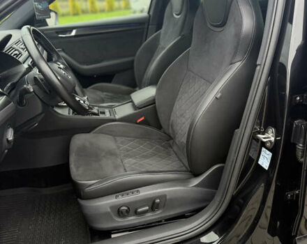 Чорний Шкода Суперб, об'ємом двигуна 2 л та пробігом 115 тис. км за 38700 $, фото 70 на Automoto.ua