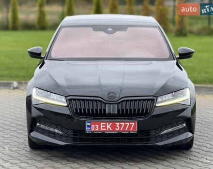 Чорний Шкода Суперб, об'ємом двигуна 2 л та пробігом 115 тис. км за 38700 $, фото 2 на Automoto.ua