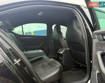 Чорний Шкода Суперб, об'ємом двигуна 2 л та пробігом 115 тис. км за 38700 $, фото 95 на Automoto.ua