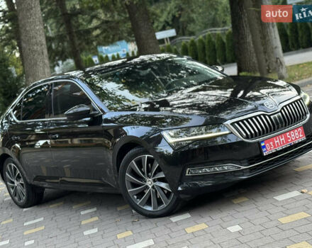 Чорний Шкода Суперб, об'ємом двигуна 2 л та пробігом 209 тис. км за 27999 $, фото 130 на Automoto.ua