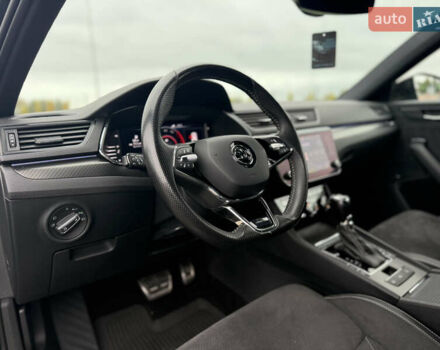 Чорний Шкода Суперб, об'ємом двигуна 2 л та пробігом 115 тис. км за 38700 $, фото 76 на Automoto.ua