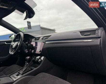 Чорний Шкода Суперб, об'ємом двигуна 2 л та пробігом 115 тис. км за 38700 $, фото 86 на Automoto.ua