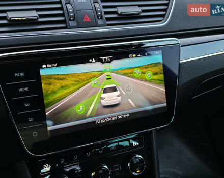 Черный Шкода Суперб, объемом двигателя 1.4 л и пробегом 134 тыс. км за 31999 $, фото 44 на Automoto.ua