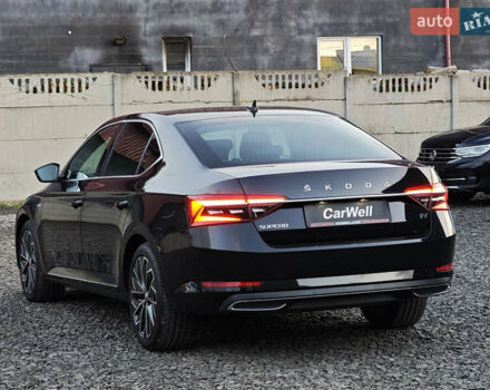 Черный Шкода Суперб, объемом двигателя 1.4 л и пробегом 134 тыс. км за 31999 $, фото 3 на Automoto.ua