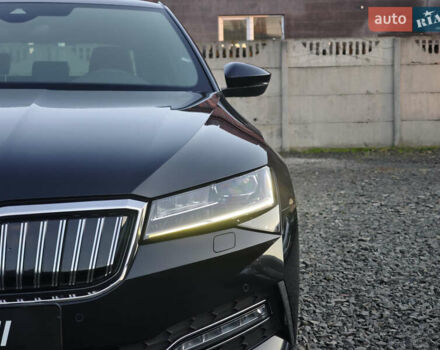 Черный Шкода Суперб, объемом двигателя 1.4 л и пробегом 134 тыс. км за 31999 $, фото 9 на Automoto.ua