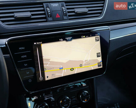 Черный Шкода Суперб, объемом двигателя 1.4 л и пробегом 134 тыс. км за 31999 $, фото 39 на Automoto.ua