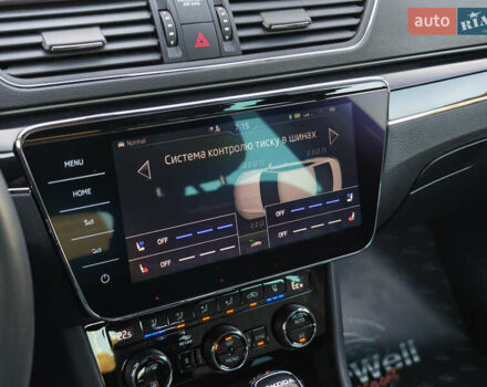 Черный Шкода Суперб, объемом двигателя 1.4 л и пробегом 134 тыс. км за 31999 $, фото 50 на Automoto.ua