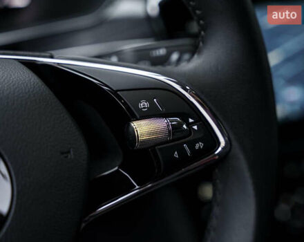 Черный Шкода Суперб, объемом двигателя 1.98 л и пробегом 27 тыс. км за 30000 $, фото 39 на Automoto.ua