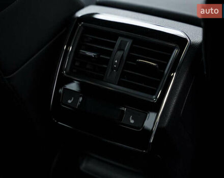 Черный Шкода Суперб, объемом двигателя 1.98 л и пробегом 27 тыс. км за 30000 $, фото 33 на Automoto.ua