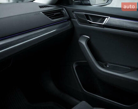 Черный Шкода Суперб, объемом двигателя 1.98 л и пробегом 27 тыс. км за 30000 $, фото 35 на Automoto.ua