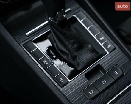 Черный Шкода Суперб, объемом двигателя 1.98 л и пробегом 27 тыс. км за 30000 $, фото 20 на Automoto.ua