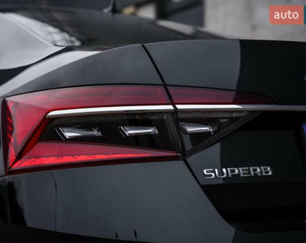 Черный Шкода Суперб, объемом двигателя 1.98 л и пробегом 27 тыс. км за 30000 $, фото 28 на Automoto.ua