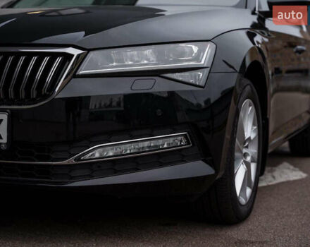 Черный Шкода Суперб, объемом двигателя 1.98 л и пробегом 27 тыс. км за 30000 $, фото 6 на Automoto.ua