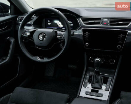 Черный Шкода Суперб, объемом двигателя 1.98 л и пробегом 27 тыс. км за 30000 $, фото 41 на Automoto.ua