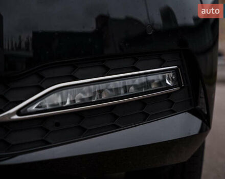 Черный Шкода Суперб, объемом двигателя 1.98 л и пробегом 27 тыс. км за 30000 $, фото 32 на Automoto.ua