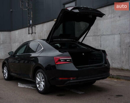 Черный Шкода Суперб, объемом двигателя 1.98 л и пробегом 27 тыс. км за 30000 $, фото 16 на Automoto.ua