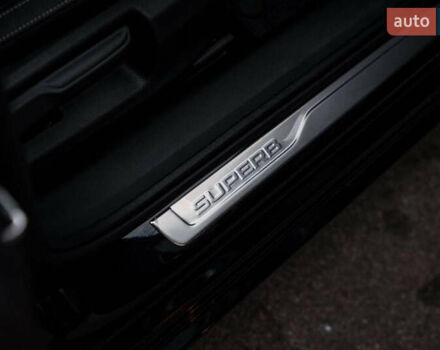 Черный Шкода Суперб, объемом двигателя 1.98 л и пробегом 27 тыс. км за 30000 $, фото 25 на Automoto.ua