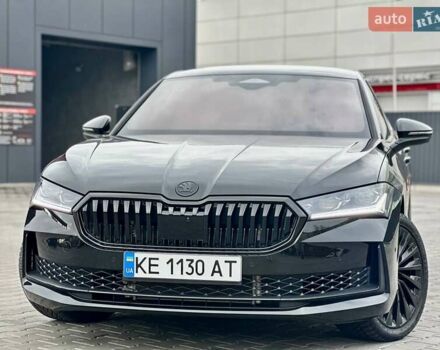 Черный Шкода Суперб, объемом двигателя 1.98 л и пробегом 6 тыс. км за 55555 $, фото 2 на Automoto.ua