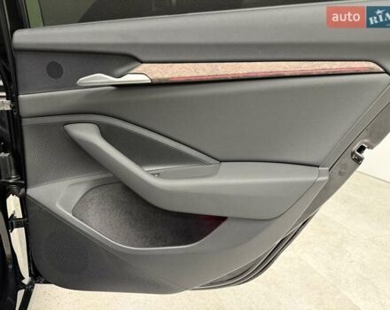 Черный Шкода Суперб, объемом двигателя 1.98 л и пробегом 1 тыс. км за 59999 $, фото 43 на Automoto.ua