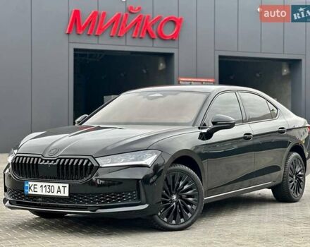 Черный Шкода Суперб, объемом двигателя 1.98 л и пробегом 6 тыс. км за 55555 $, фото 3 на Automoto.ua
