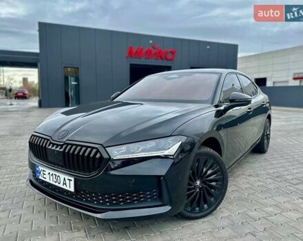 Черный Шкода Суперб, объемом двигателя 1.98 л и пробегом 6 тыс. км за 55555 $, фото 5 на Automoto.ua