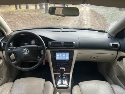 Черный Шкода Суперб, объемом двигателя 1.9 л и пробегом 320 тыс. км за 2850 $, фото 1 на Automoto.ua