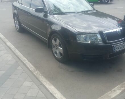 Чорний Шкода Суперб, об'ємом двигуна 2 л та пробігом 295 тис. км за 5600 $, фото 1 на Automoto.ua