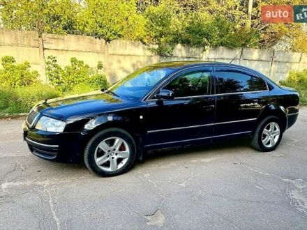 Шкода Суперб 2005 в Кропивницком (Кировограде) на Automoto.ua Черный Шкода Суперб, объемом двигателя 2.5 л и пробегом 500 тыс. км за 4300 $, фото 1 на Automoto.ua