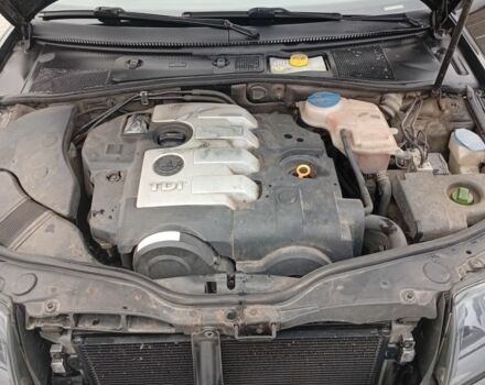 Черный Шкода Суперб, объемом двигателя 1.9 л и пробегом 357 тыс. км за 5700 $, фото 1 на Automoto.ua