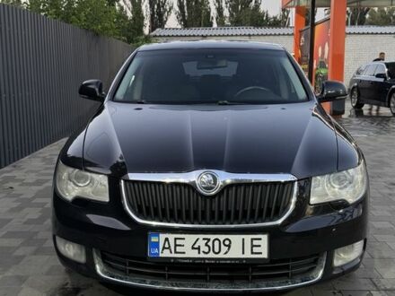 Черный Шкода Суперб, объемом двигателя 1.8 л и пробегом 272 тыс. км за 8000 $, фото 1 на Automoto.ua