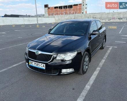 Черный Шкода Суперб, объемом двигателя 1.8 л и пробегом 138 тыс. км за 9000 $, фото 1 на Automoto.ua