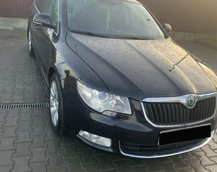 Черный Шкода Суперб, объемом двигателя 2 л и пробегом 299 тыс. км за 9200 $, фото 1 на Automoto.ua
