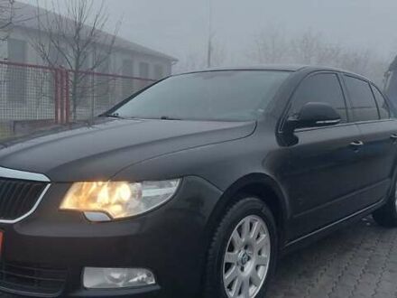 Шкода Суперб 2011 в Дрогобыче на Automoto.ua Черный Шкода Суперб, объемом двигателя 2 л и пробегом 219 тыс. км за 8800 $, фото 1 на Automoto.ua