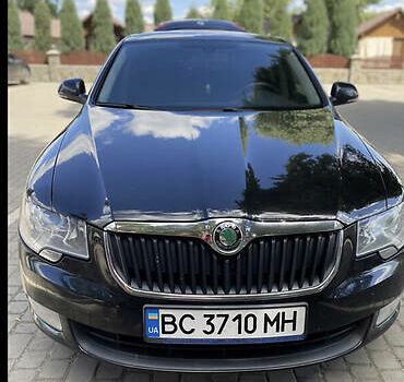 Черный Шкода Суперб, объемом двигателя 1.6 л и пробегом 211 тыс. км за 9000 $, фото 1 на Automoto.ua