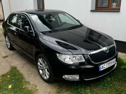 Черный Шкода Суперб, объемом двигателя 1.8 л и пробегом 217 тыс. км за 9000 $, фото 1 на Automoto.ua