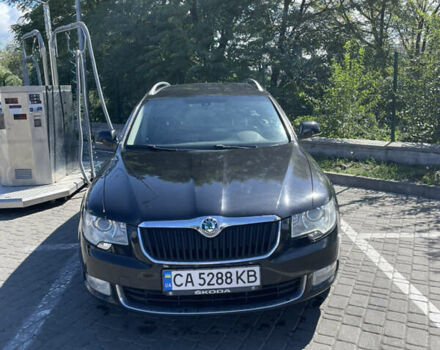 Чорний Шкода Суперб, об'ємом двигуна 2 л та пробігом 253 тис. км за 11000 $, фото 1 на Automoto.ua