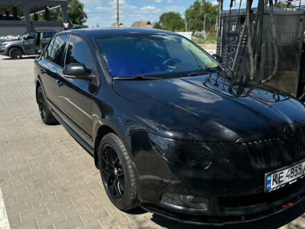 Чорний Шкода Суперб, об'ємом двигуна 2 л та пробігом 280 тис. км за 10700 $, фото 1 на Automoto.ua