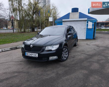 Черный Шкода Суперб, объемом двигателя 1.8 л и пробегом 242 тыс. км за 8600 $, фото 1 на Automoto.ua