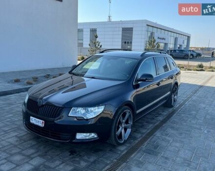 Чорний Шкода Суперб, об'ємом двигуна 2 л та пробігом 190 тис. км за 12850 $, фото 1 на Automoto.ua