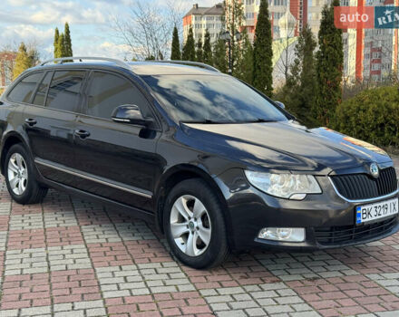 Черный Шкода Суперб, объемом двигателя 2 л и пробегом 212 тыс. км за 10999 $, фото 1 на Automoto.ua