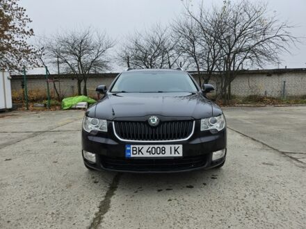 Чорний Шкода Суперб, об'ємом двигуна 2 л та пробігом 310 тис. км за 11750 $, фото 1 на Automoto.ua