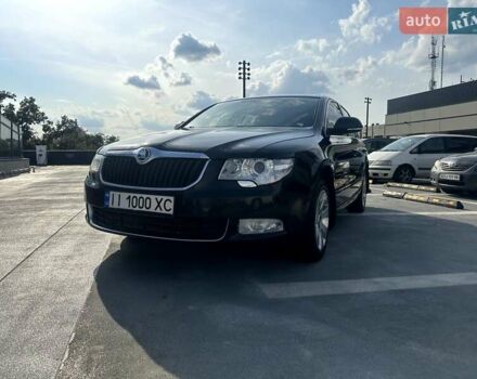 Черный Шкода Суперб, объемом двигателя 1.8 л и пробегом 243 тыс. км за 10800 $, фото 1 на Automoto.ua
