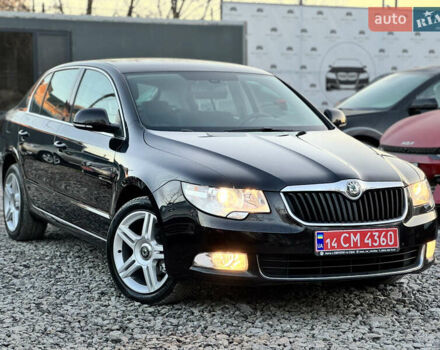 Черный Шкода Суперб, объемом двигателя 1.6 л и пробегом 220 тыс. км за 10600 $, фото 1 на Automoto.ua
